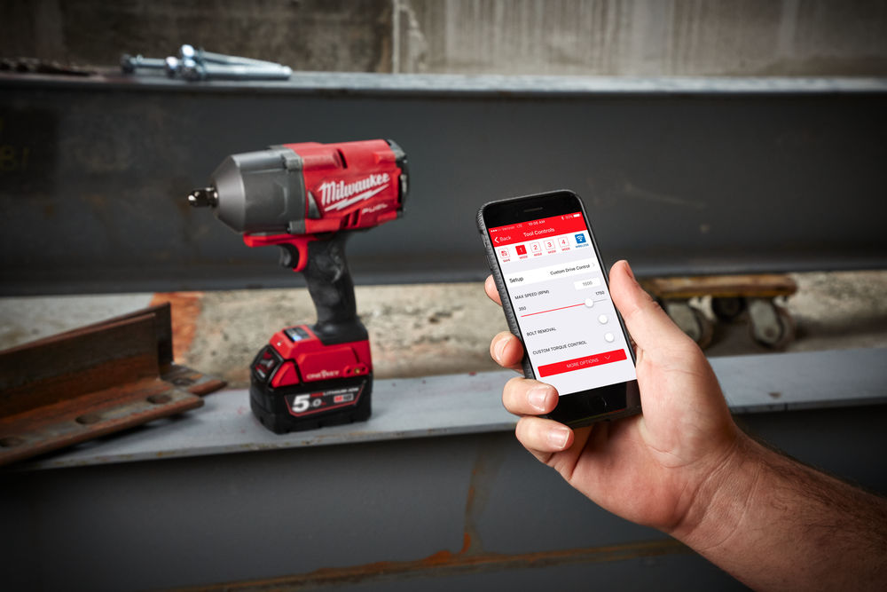 Llave de impacto M18 FUEL SIN ESCOBILLAS ONE KEY, 1/2" con anillo 1356Nm, desapriete 1898Nm, Red Lithium 5,0Ah con HD BOX