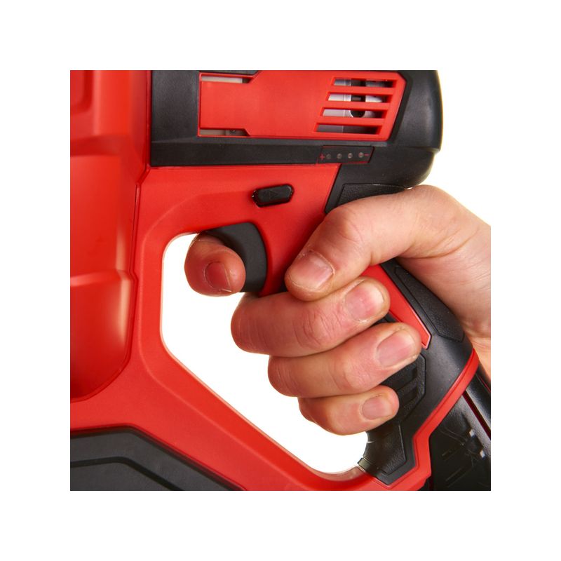 Desatascadora M12™, alimentación automática, espiral de 8mm, longitud del cable 7,6m, máximo diámetro de tubería 60mm. Se suministra en versión cero, sin baterías ni cargador, en cubo de transporte