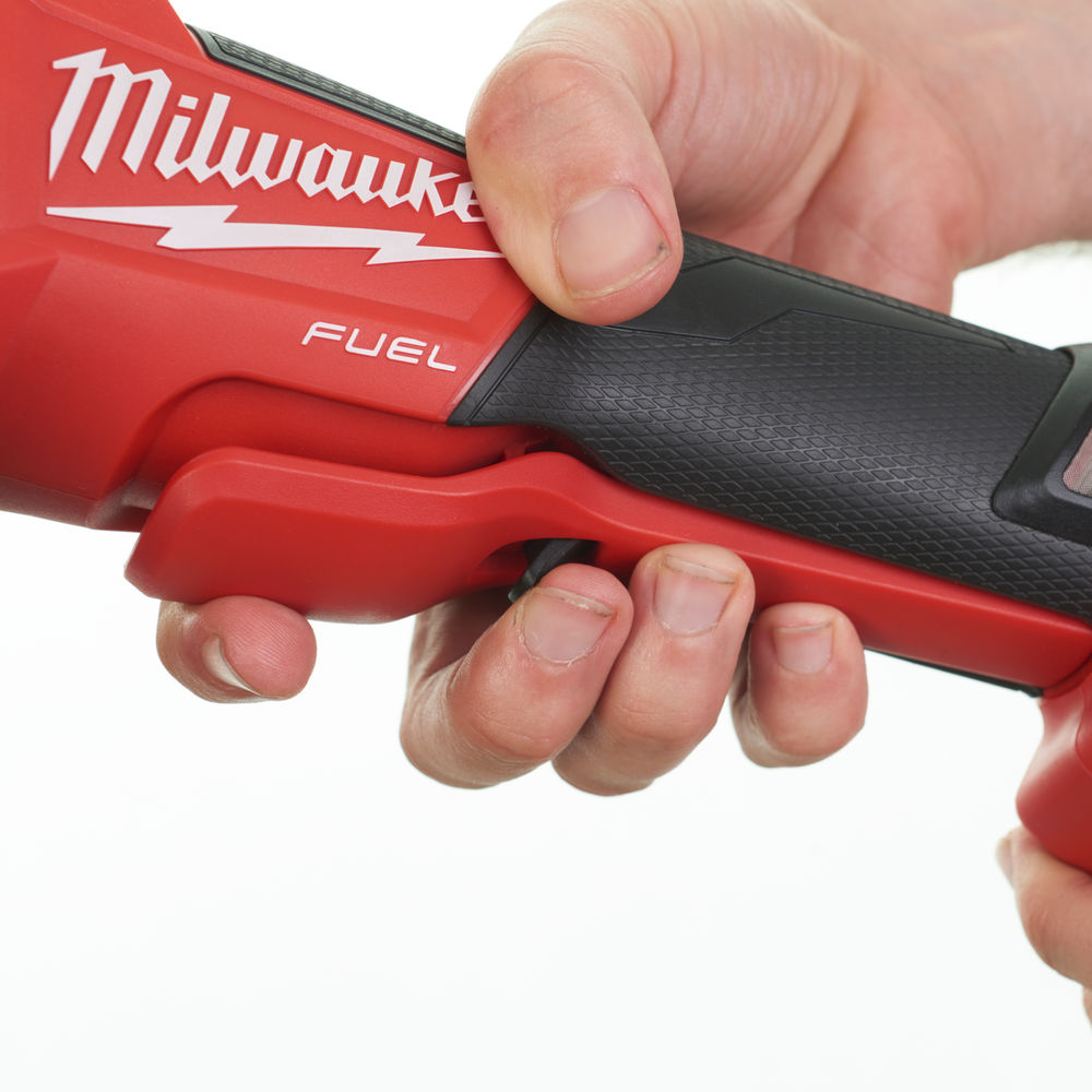 Amoladora angular M18 FUEL™, diámetro del disco 125mm, freno RAPIDSTOP™, velocidad variable de 5 posiciones, 3500-8500rpm, AVS, FIXTEC™, protección anti-kickback, DMS. Incluye guarda adicional para corte. Se suministra en versión cero, sin baterías ni cargador, en HD-box