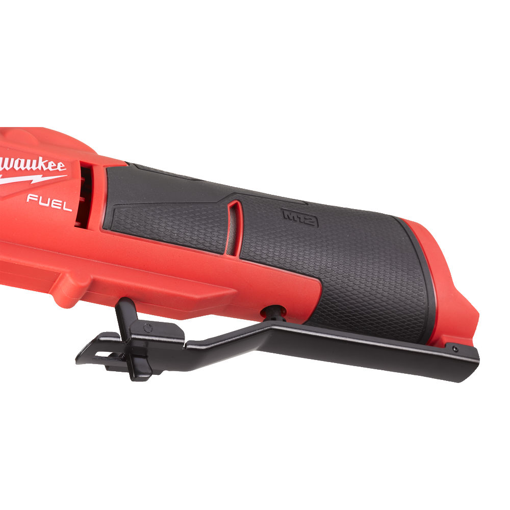 Rectificadora de baja velocidad para neumáticos M12 FUEL™, recepción de cambio rápido 7/16", 2 modos, 0-1200/0-2500rpm, longitud 270mm, máximo diámetro de accesorios de pulido 80mm, máximo diámetro de accesorios de taladrado/escariado 9,5mm. Se suministra en versión cero, sin baterías ni cargador