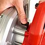 Sierra circular de 2200W, 4500rpm, diámetro del disco 235mm, máxima profundidad de corte 85mm, arranque suave, base de aluminio