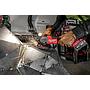 Amoladora angular M18 FUEL™ ONE-KEY™, diámetro del disco 125mm, freno RAPIDSTOP™, 8500rpm, AVS, FIXTEC™, protección anti-kickback, DMS. Incluye guarda adicional para corte. Se suministra con 2 baterías M18B5 y cargador rápido M12-18FC, en HD-box